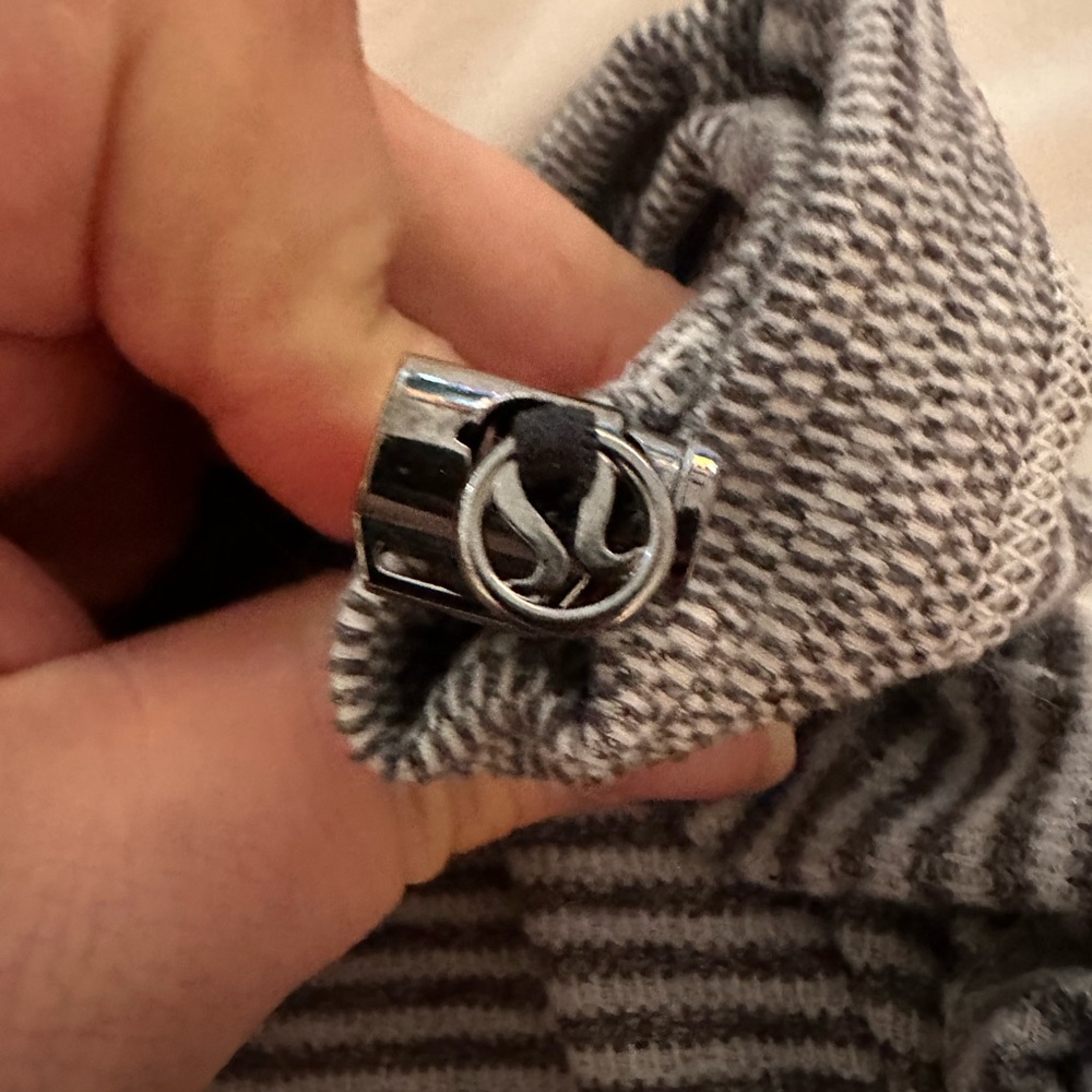 Lululemon Out Run Neck Warmer